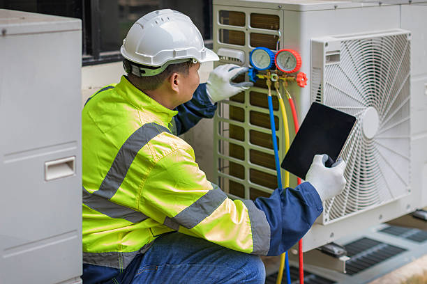 Professional Hvac technician working in Sagamore, MA